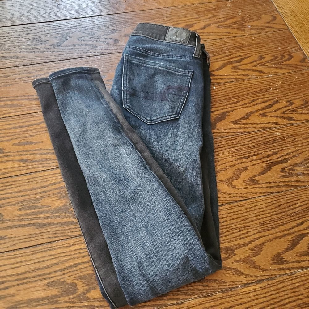 American Eagle blue&black jegging jeans size 2